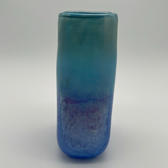 Vintage Multi-Tone Blue and Pink Pearlized Glazed Glass Vase​ - Picture 3 of 9